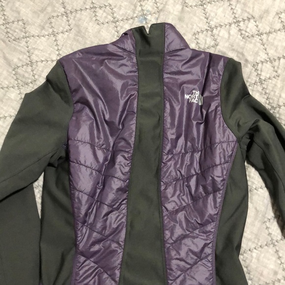 The North Face Puffer Vest Jacket - Picture 5 of 6